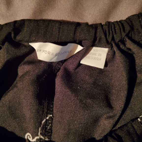 New York & Company sleeveless top - Picture 3 of 3